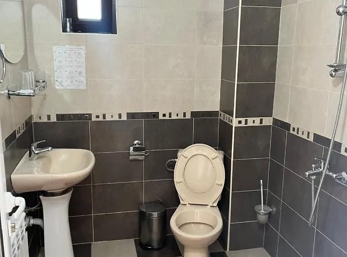 Hotel хотел-ресторант шипка,връх шипка *